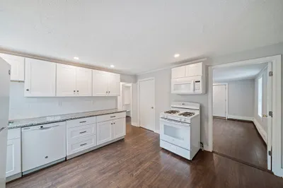 148 Boylston St #2