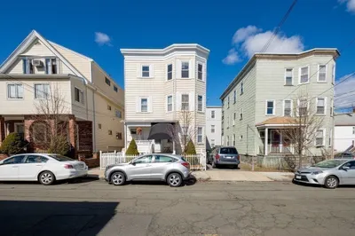 78-80 Mills St #1