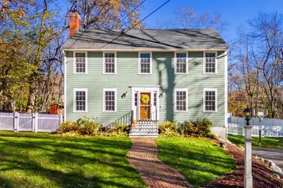 37 Sullivan St 1
