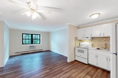 21 Myrtle St #5 1