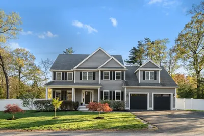 10 Hillcrest Rd 1