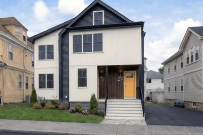 29 Laurel St #29
