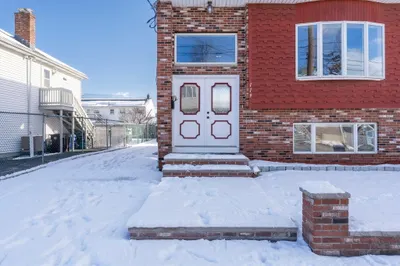 119 Marshall St #119 1