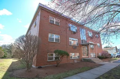1105 Lexington Street #11-1