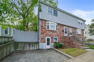 82 Glendower Rd #1 1