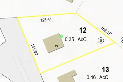 24 Blake Ave