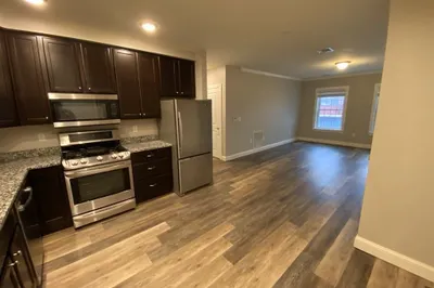 40 Ames Ave #303
