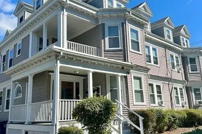 307 Cabot Street #4