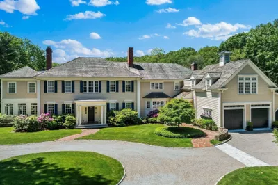 26 Longmeadow Drive 1