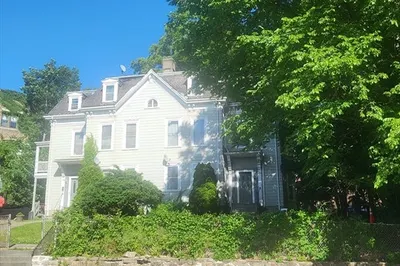 238 Norfolk St
