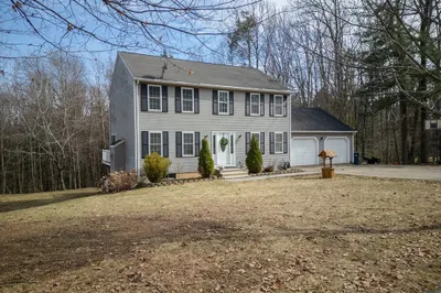11 Lauren Ln 1
