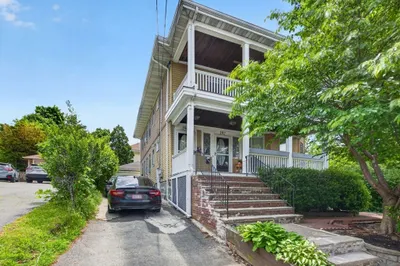 190-192 Kendrick Ave 1
