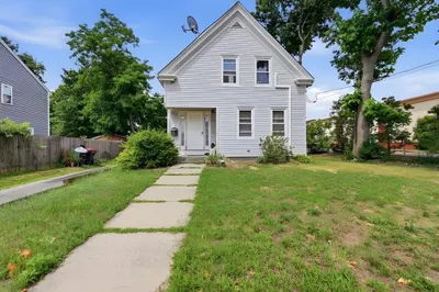 21 Lyman St 1