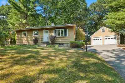 33 Linden Cir