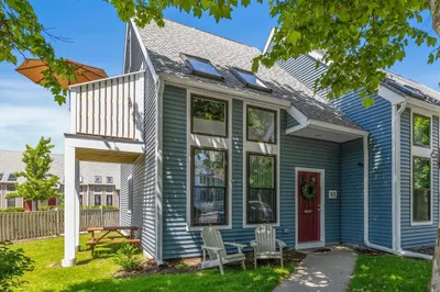 93 Governor Winthrop Rd #7A