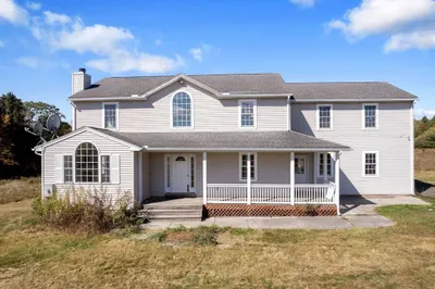 39 Gibbs Road 1