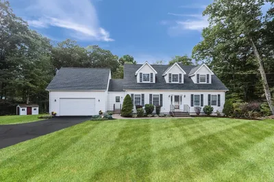 177 Holliston St 1