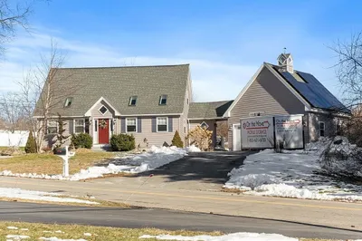 227 Pearl Hill Rd 1