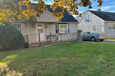 36 Lexington Street