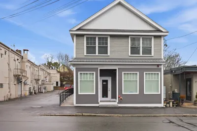 149 Pleasant St #2 1