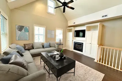 25 Princeton St #2