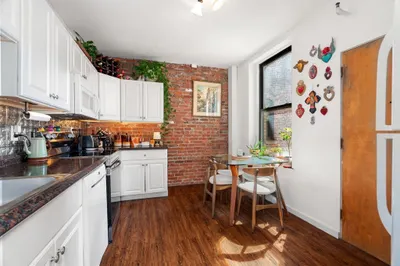1404 Commonwealth Ave #17 1