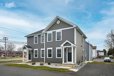 111 Union St #8 1