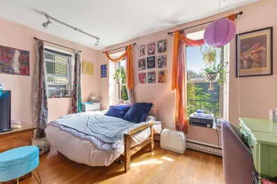 3 Saint Charles St #8 1
