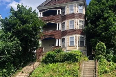 113 Perry Ave 1