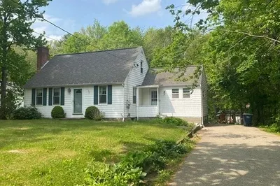 218 Bullard St 1