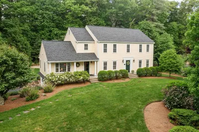 19 Lincoln Dr 1