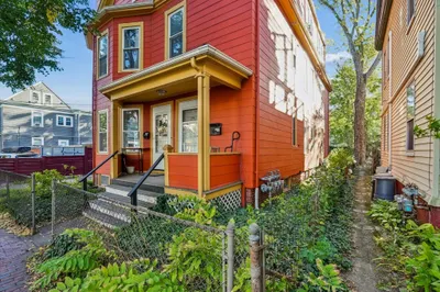 12 Glenwood Avenue #1 1