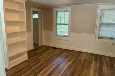 180 Main St #2B 1