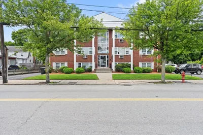 924 Main St #14