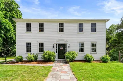 32 Pine St 1