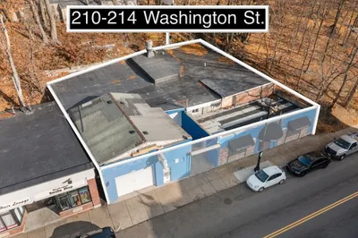 210-212 Washington St 1