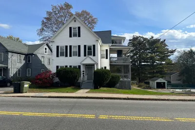 32 Main St #2
