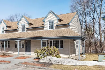 9 Kennedy Drive #9