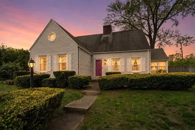 39 Pleasant St