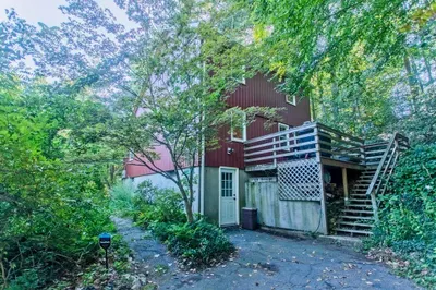 15 Old Farm Rd 1