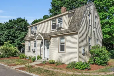17 Maple St