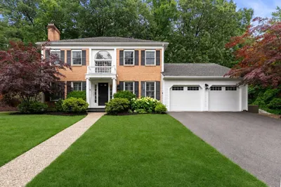 9 Hammersmith Dr 1