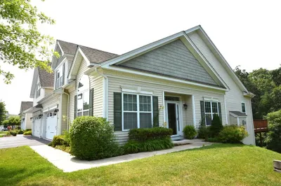 54 Herrick Drive #54 1