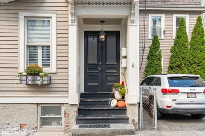 6 Franklin St #2 1