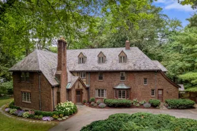 25 Hillside Rd