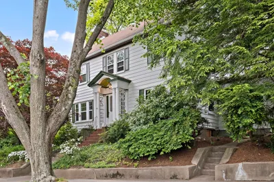 72 Blake Rd 1