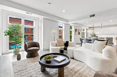 410 W Broadway #301 1