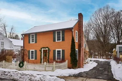 10 Maple Street 1