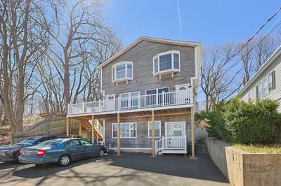 150 Webster Ave #3