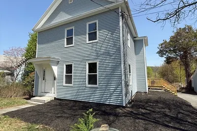 32 Main St 1
